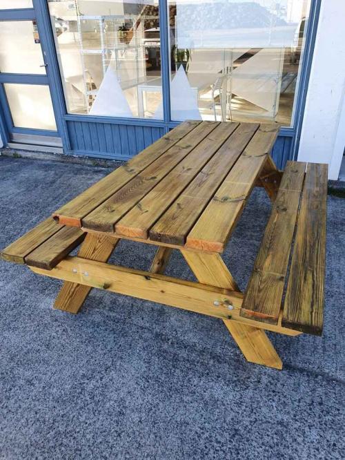 Bekkjaborð 6-8 manna + Viðarvörn 